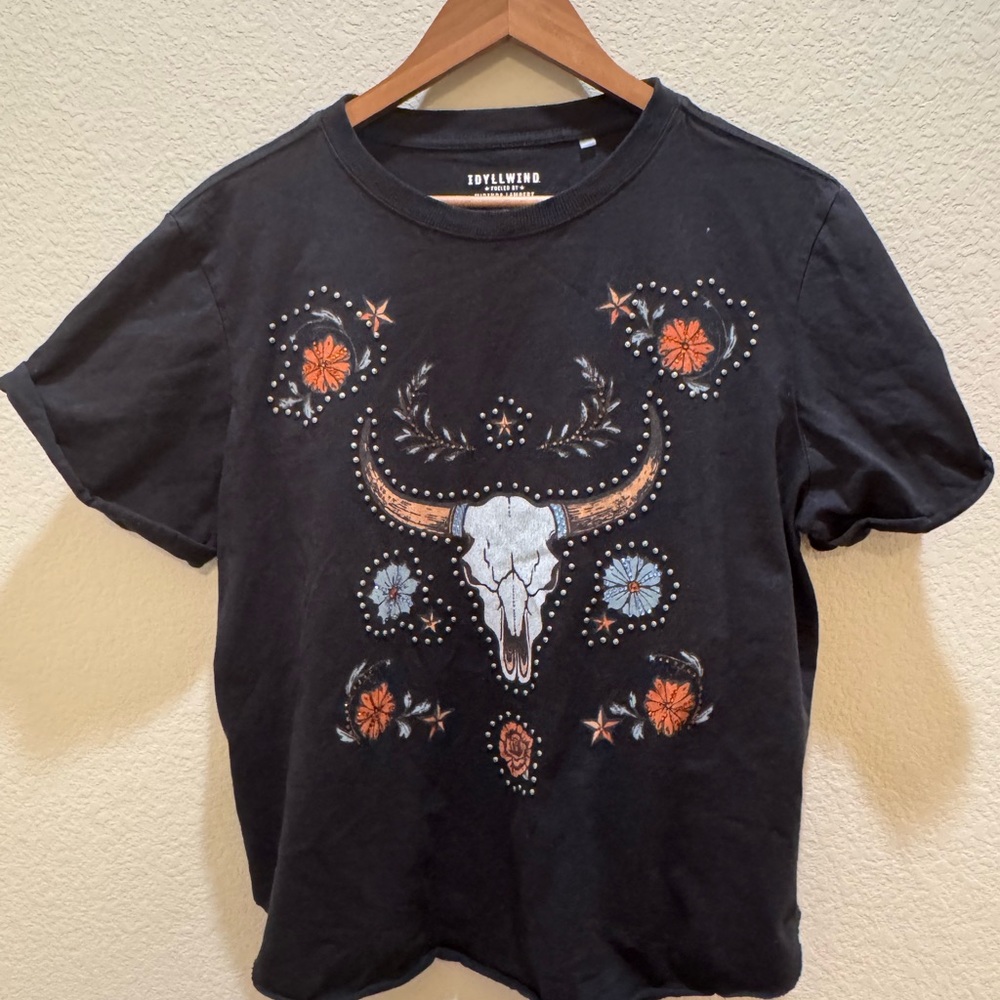 Idyllwind Black Pegasus Graphic Tee